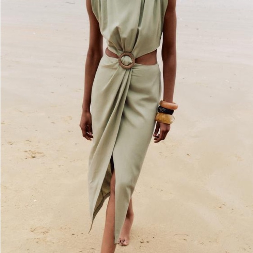 Zara MIDI DRESS WITH BUCKLE AND DETAIL
